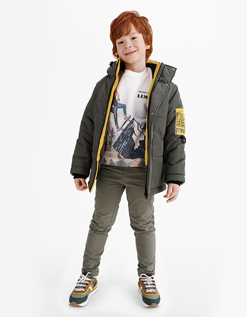 Зимняя куртка цвета хаки для мальчика