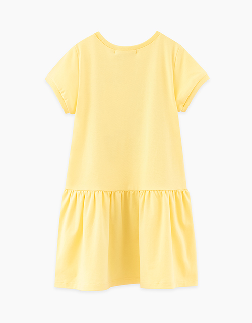 Светло-желтое платье А-образного силуэта для девочки