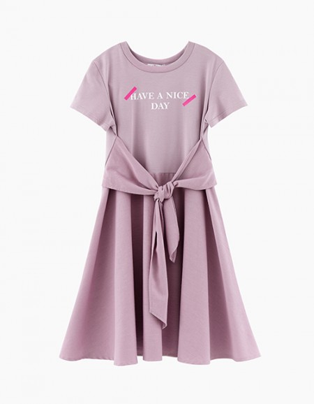 Темно-розовое платье