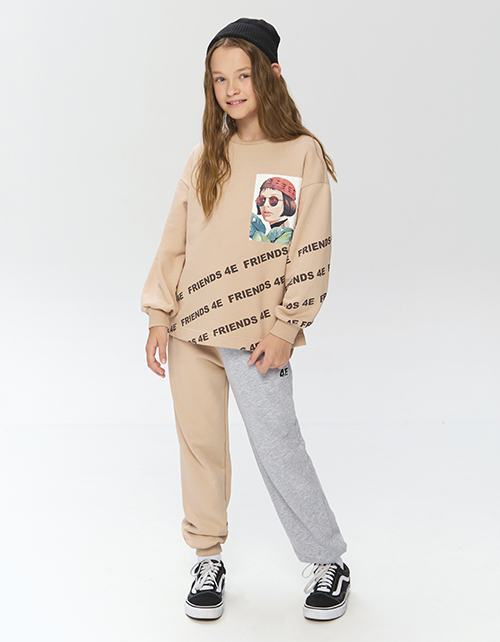 Брюки-джоггеры в стиле колор-блок Брюки-джоггеры в стиле колор-блок