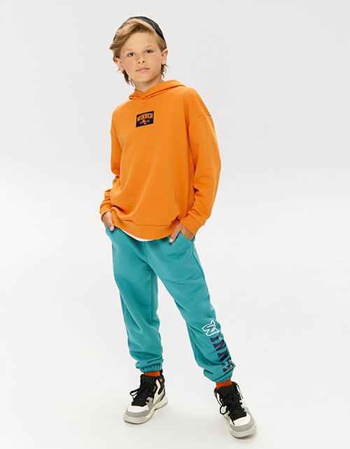 Оранжевое худи для мальчика