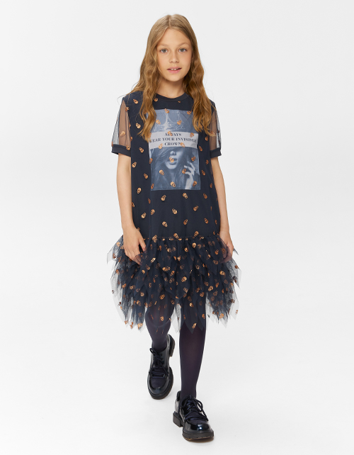 Стильное платье в оттенке темный ирис