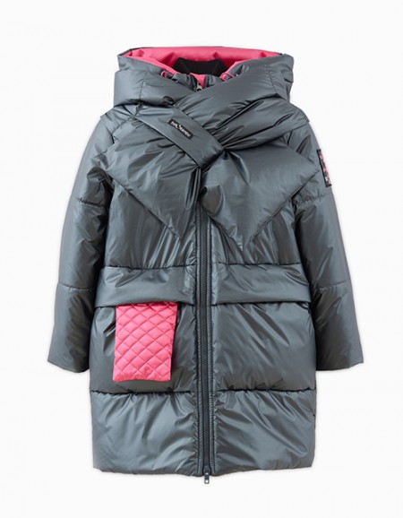 Черная зимняя куртка с лимитированным шарфом