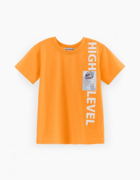 Яркая футболка оттенка маракуйя