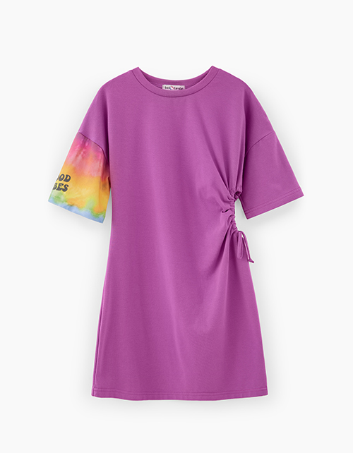 Платье оттенка ирисовая орхидея