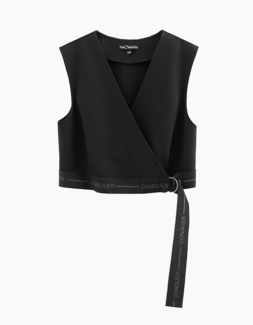 Школьная чёрная кроп-топ жилетка для девочки Школьная чёрная кроп-топ жилетка для девочки