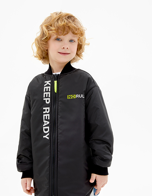 Двусторонний бомбер для мальчика