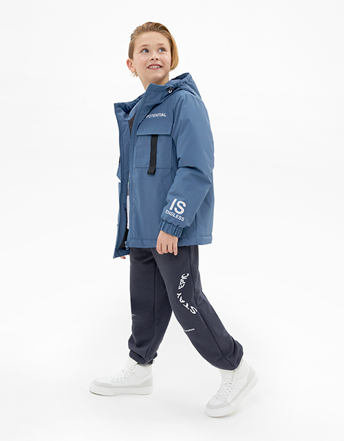 Стильная весенняя куртка для мальчика