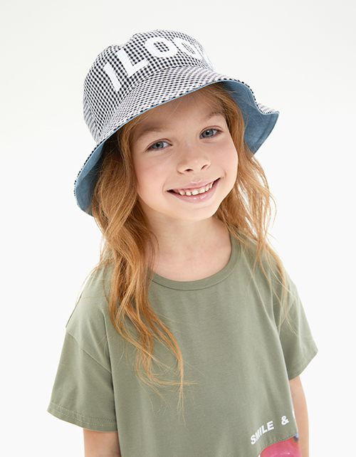 Двусторонняя панама для девочки