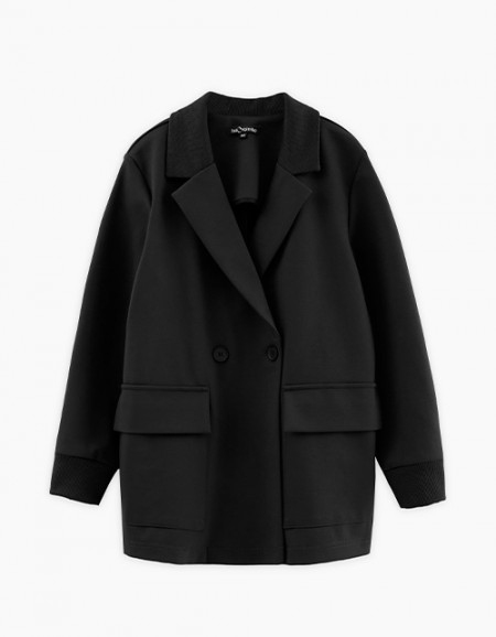 Чёрный школьный жакет для девочки Чёрный школьный жакет для девочки