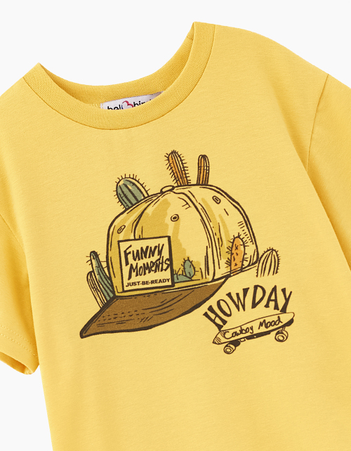 Яркая футболка для мальчика