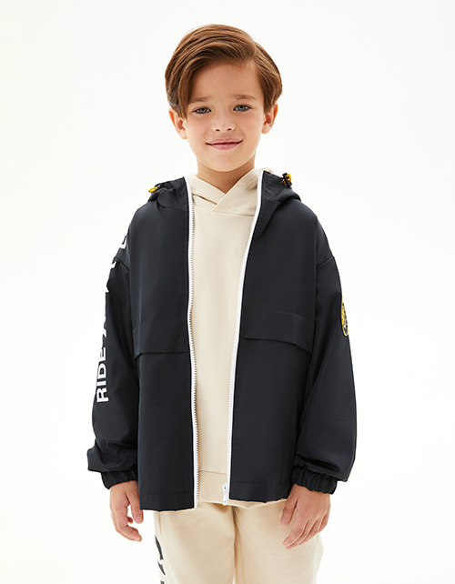 Куртка ветровка для мальчика