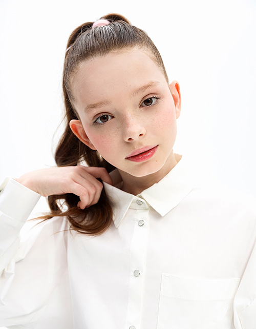 Белая блузка для девочки