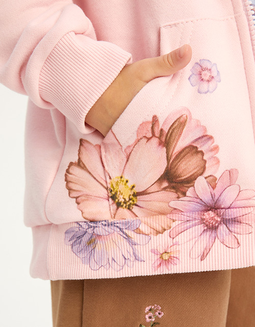 Светло-розовый жакет для девочки