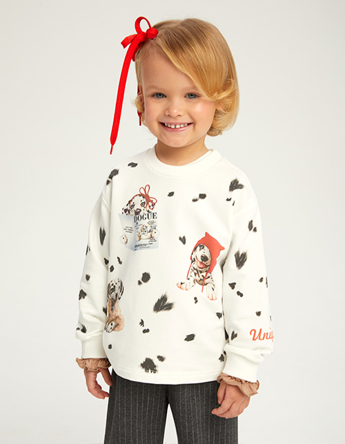 Свитшот оттенка молоко для девочки
