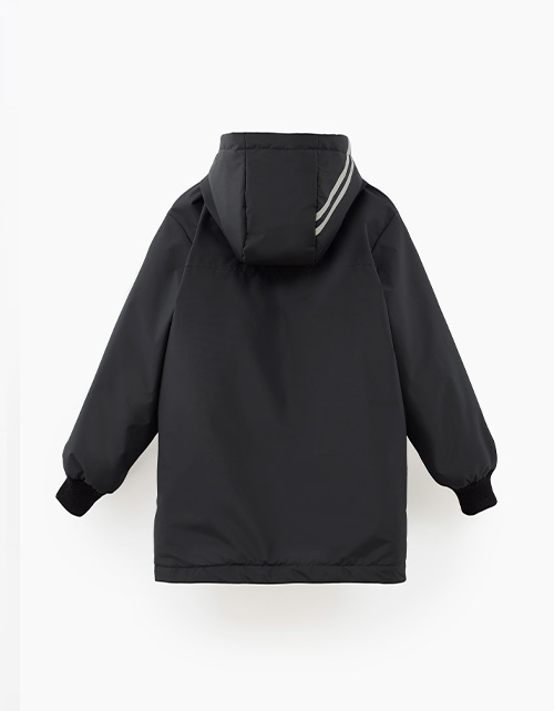 Чёрная осенняя куртка для мальчика