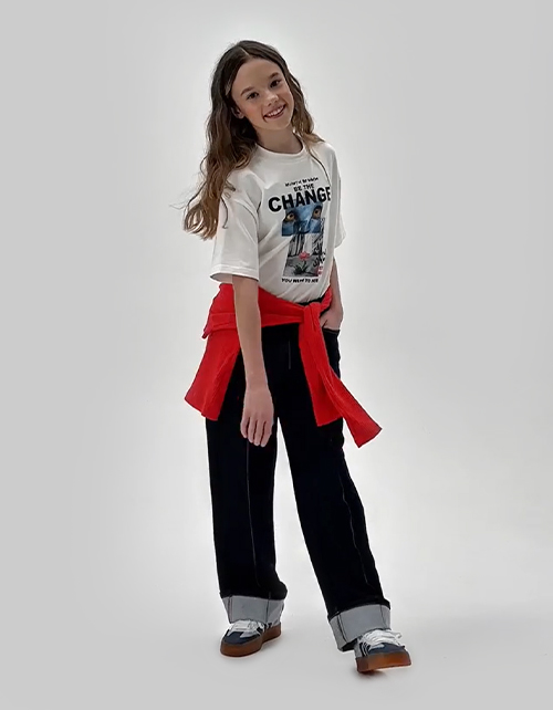 Дизайнерская футболка для девочки