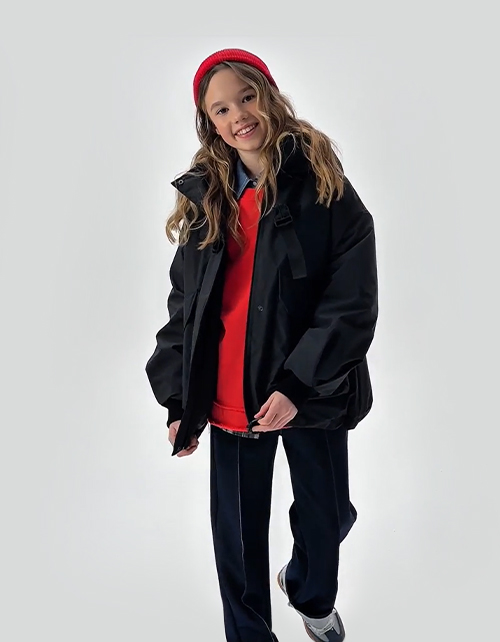 Чёрная осенняя куртка