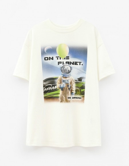 Дизайнерская футболка для девочки