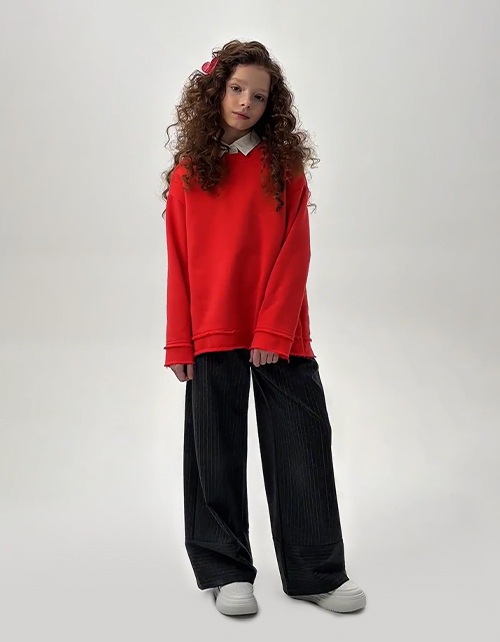 Яркий свитшот для девочки