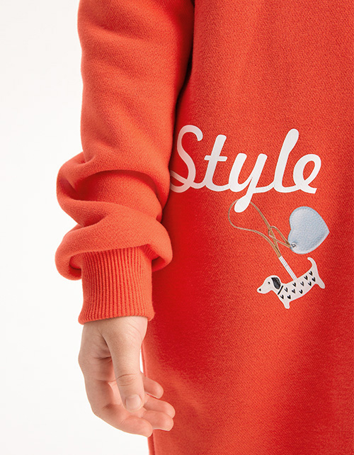 Яркое платье для девочки