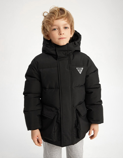 Чёрная зимняя куртка для мальчика