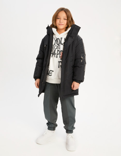 Чёрная зимняя куртка для мальчика