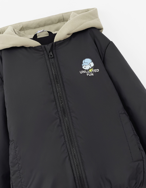 Чёрная весенняя куртка для мальчика