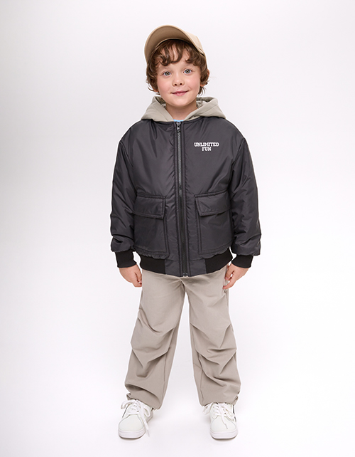 Чёрная весенняя куртка для мальчика