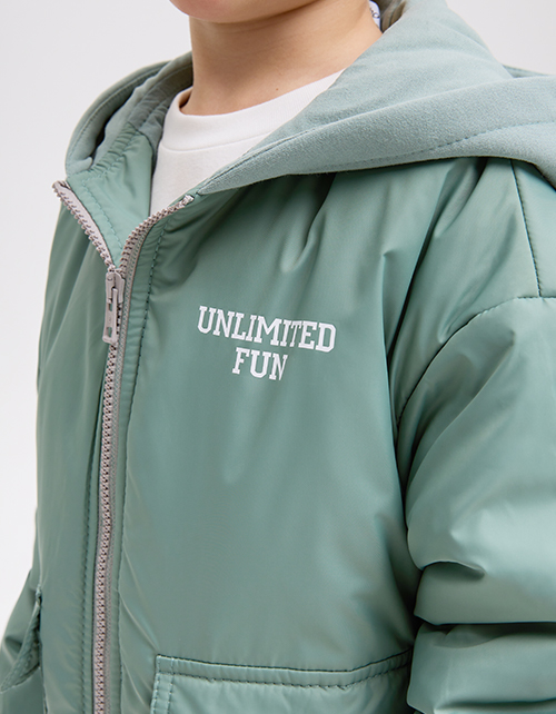 Весенняя куртка для мальчика