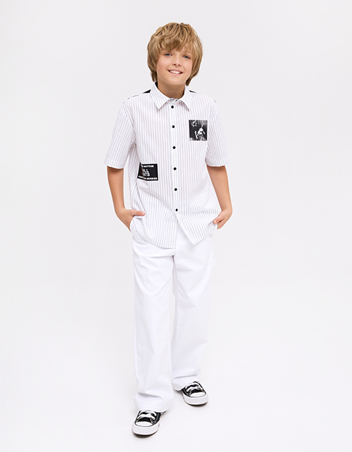 Стильная рубашка в полоску для мальчика