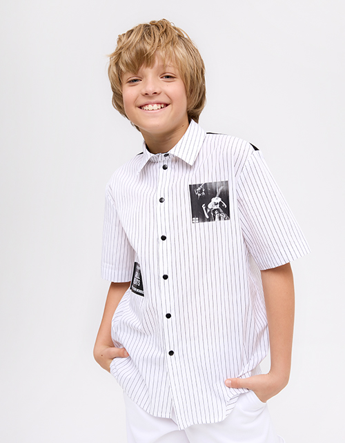 Стильная рубашка в полоску для мальчика