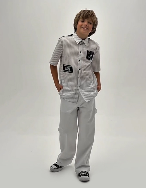 Стильная рубашка в полоску для мальчика