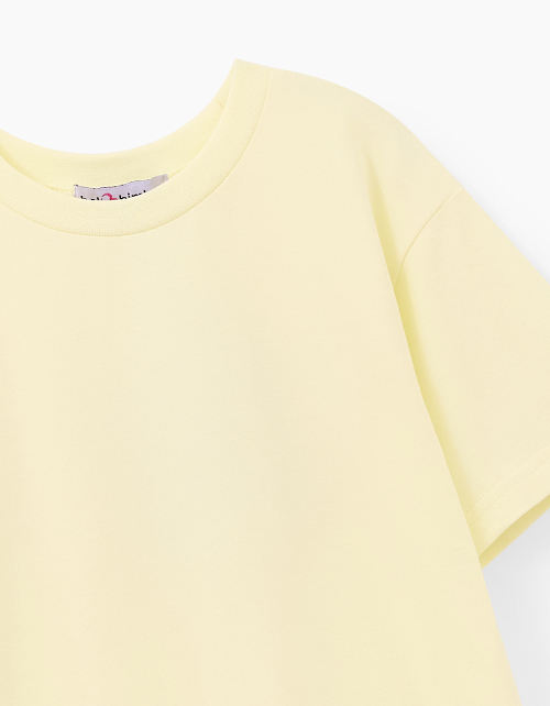 Футболка светло-жёлтого оттенка