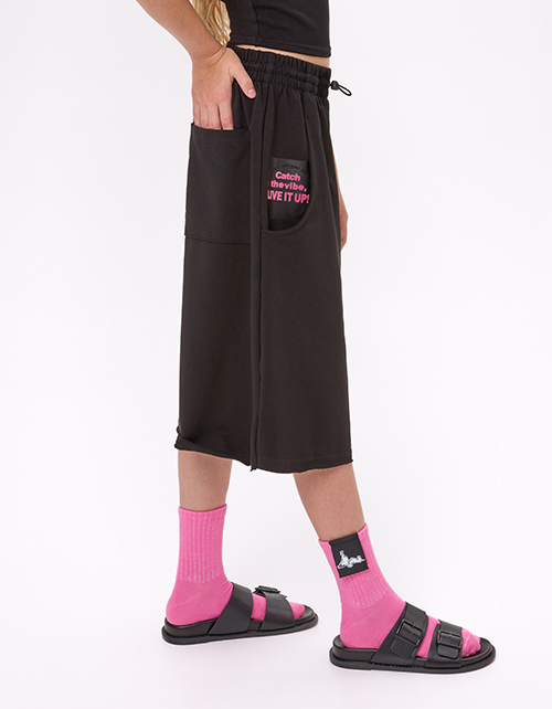 Чёрные удлинённые бермуды для девочки