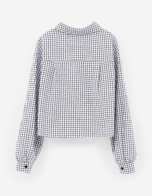 Укороченная блузка-рубашка в клетку для девочки