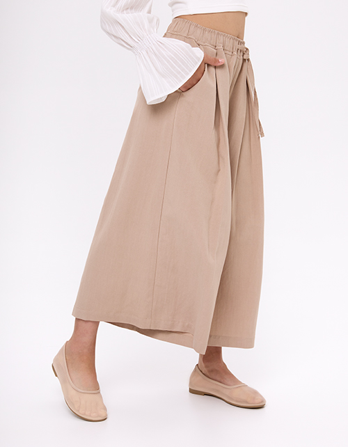 Льняные укороченные кюлоты для девочки Льняные укороченные кюлоты для девочки