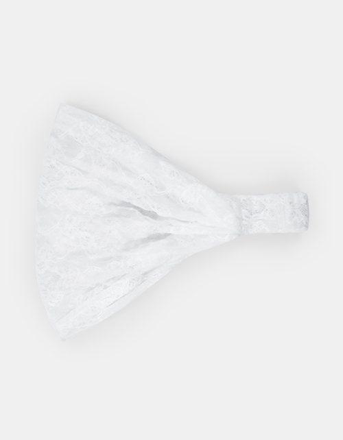 Белая ажурная косынка для девочки