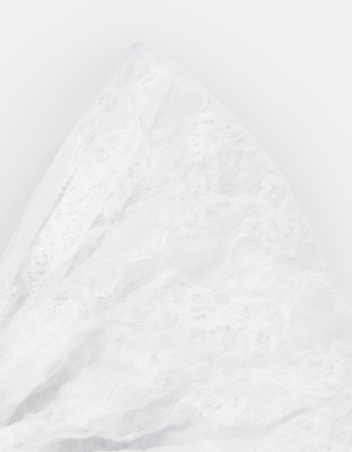 Белая ажурная косынка для девочки