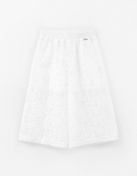 Кружевные шорты-бермуды для девочки